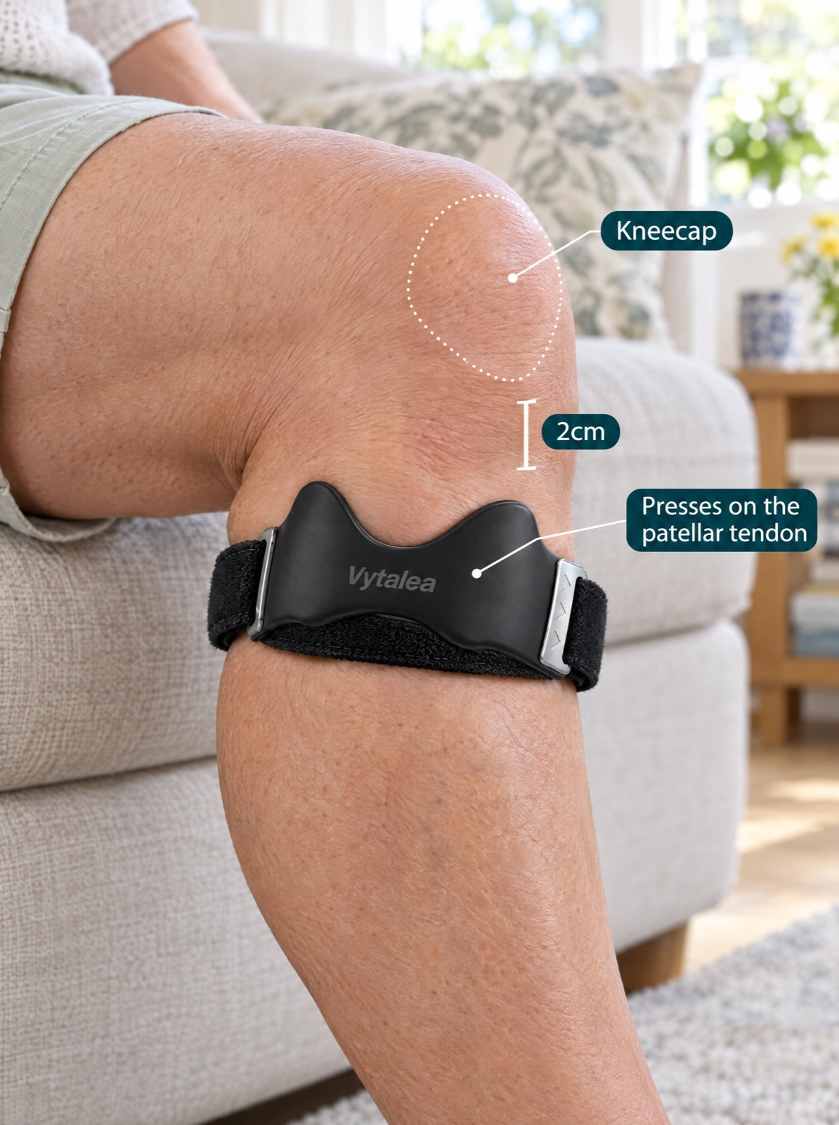 Vytalea strap worn 2cm below the kneecap on the patellar tendon